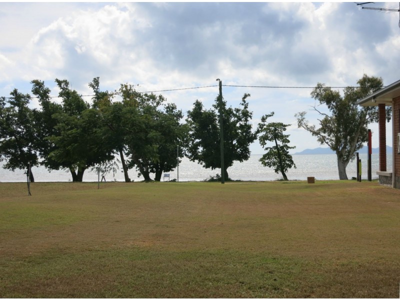 19 Victoria Street, Cardwell QLD 4849