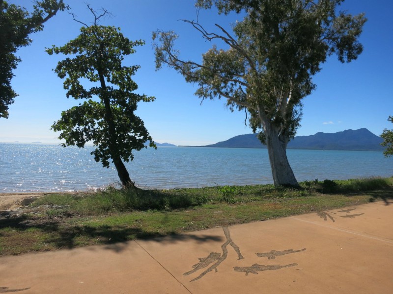 19 Victoria Street, Cardwell QLD 4849