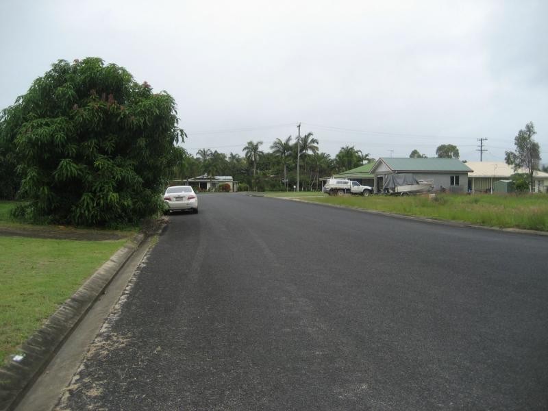 6 Lawson Drive, Cardwell QLD 4849