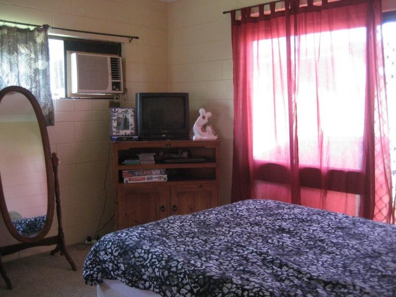 8 White Street, Cardwell QLD 4849