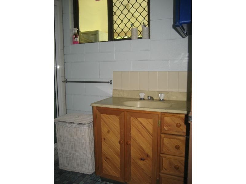 8 White Street, Cardwell QLD 4849