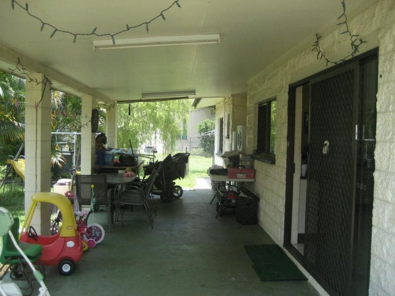 8 White Street, Cardwell QLD 4849