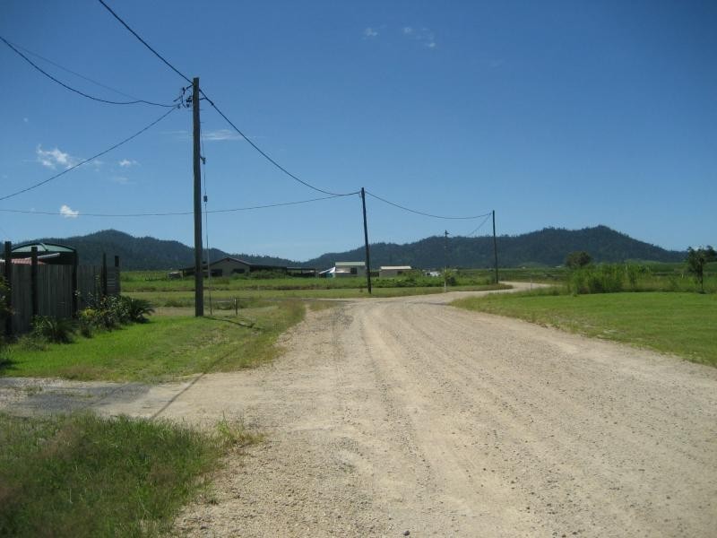 Lot 113 Crossan Road, Midgenoo QLD 4854