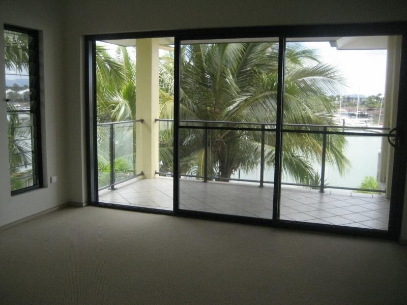 Unit 2/45 Royal Avenue, Cardwell QLD 4849