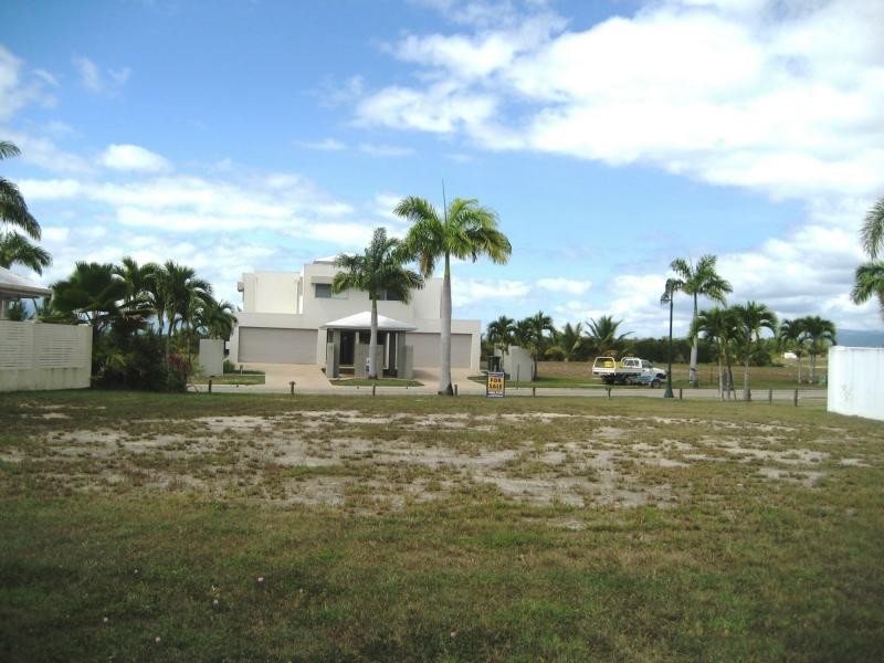 41 Royal Palm Avenue, Cardwell QLD 4849