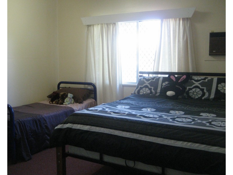 10 Toohey Street, Cardwell QLD 4849
