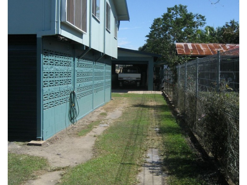 10 Toohey Street, Cardwell QLD 4849
