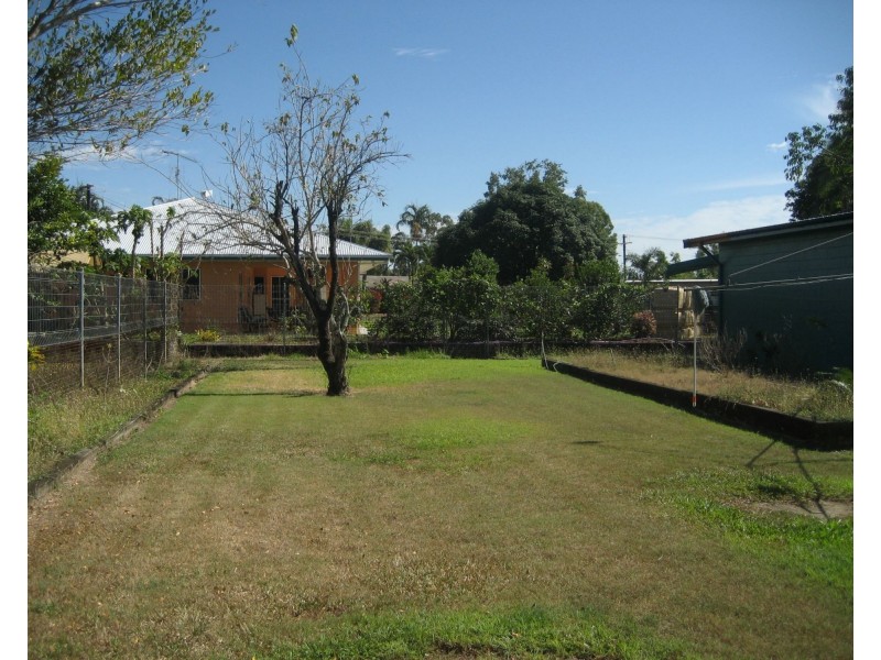 10 Toohey Street, Cardwell QLD 4849