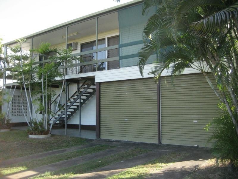 11 White Street, Cardwell QLD 4849