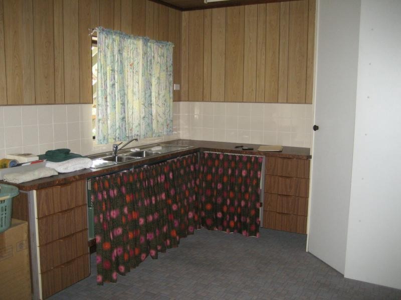 11 White Street, Cardwell QLD 4849