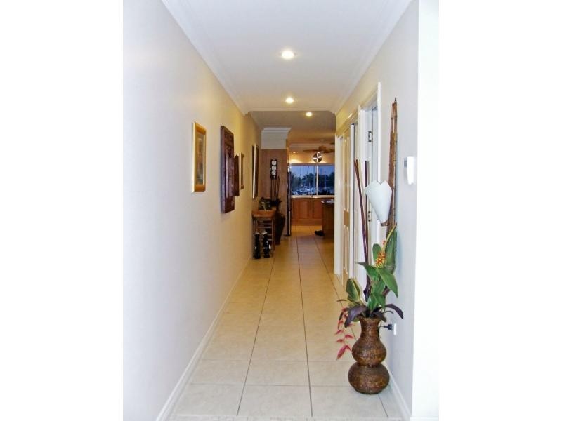 Unit 1/27 Poinciana Boulevard, Cardwell QLD 4849