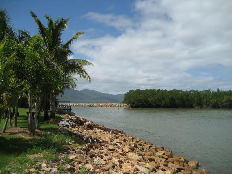 106 Keith Willimas Drive, Cardwell QLD 4849