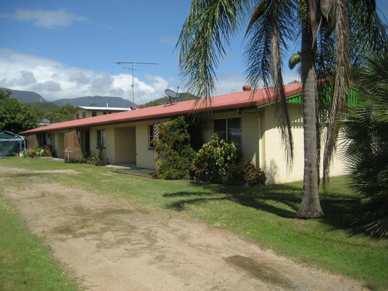 197 Victoria Street, Cardwell QLD 4849