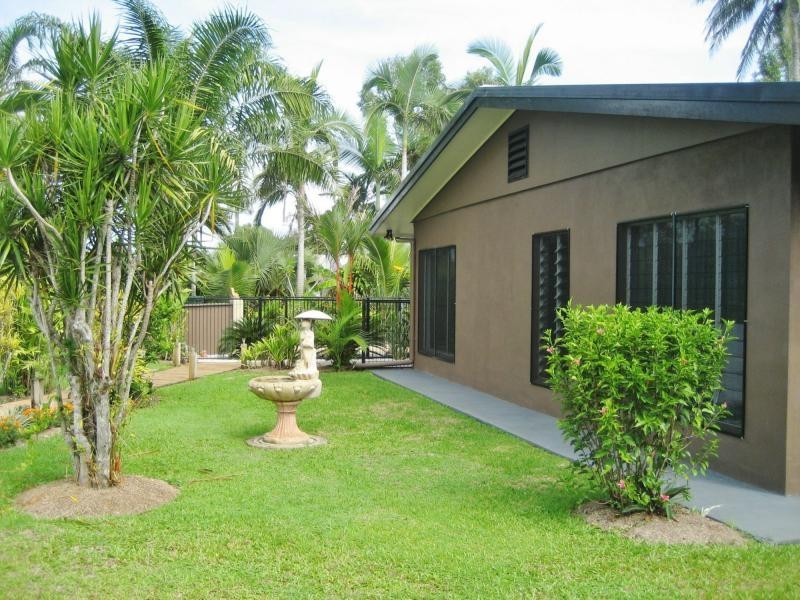 14 Roma Street, Cardwell QLD 4849