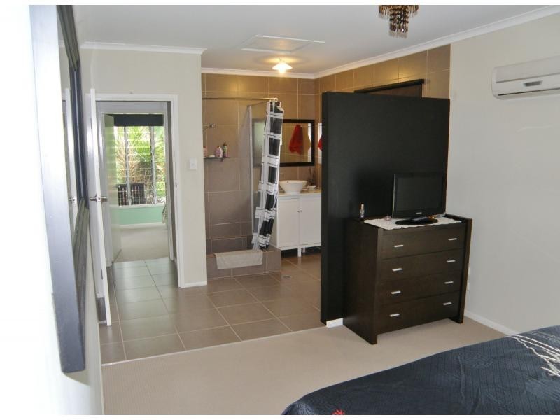 14 Roma Street, Cardwell QLD 4849