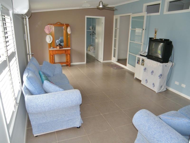 14 Roma Street, Cardwell QLD 4849