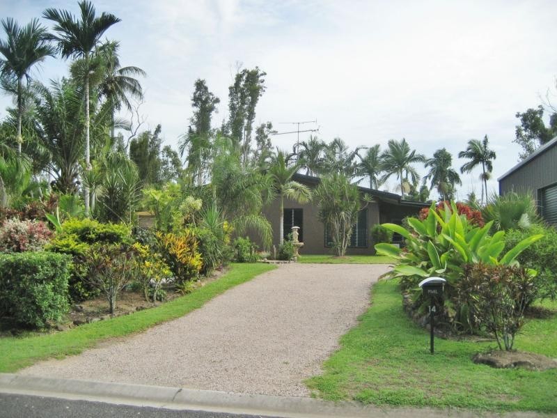 14 Roma Street, Cardwell QLD 4849