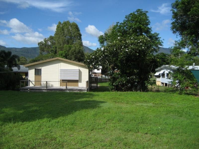 60 Roma Street, Cardwell QLD 4849