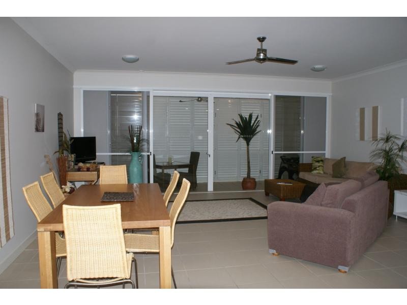 1/20 Poinciana Boulevard, Cardwell QLD 4849