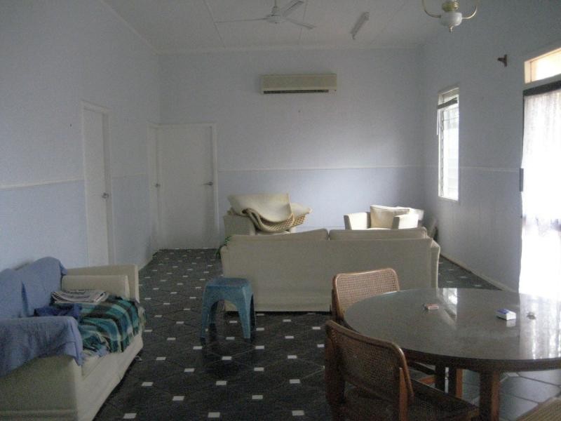 54 Bowen Street, Cardwell QLD 4849