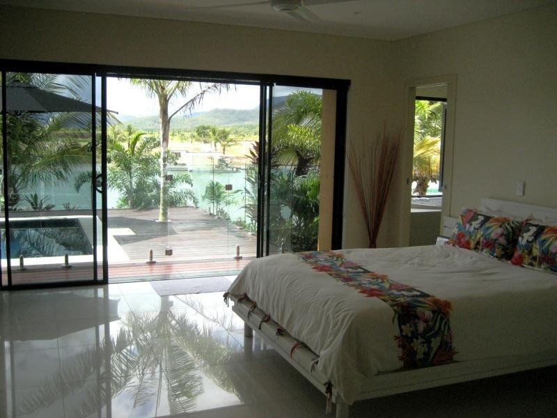 18 Royal Palm Avenue, Cardwell QLD 4849