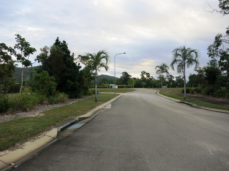 13 Phillips St, Cardwell QLD 4849