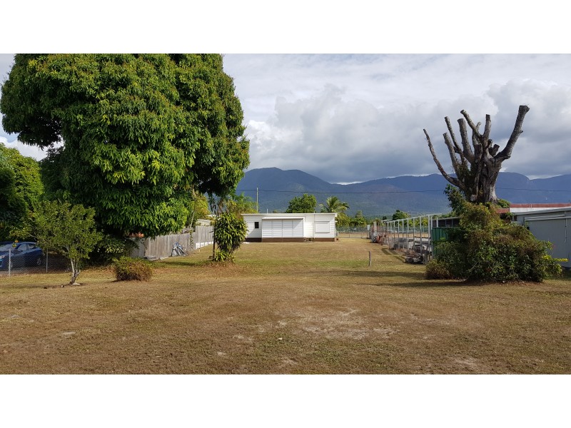 67 Victoria St, Cardwell QLD 4849