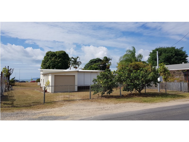 67 Victoria St, Cardwell QLD 4849