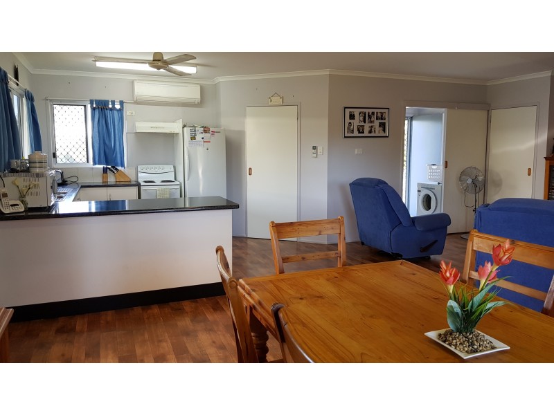 5 Albert St, Cardwell QLD 4849