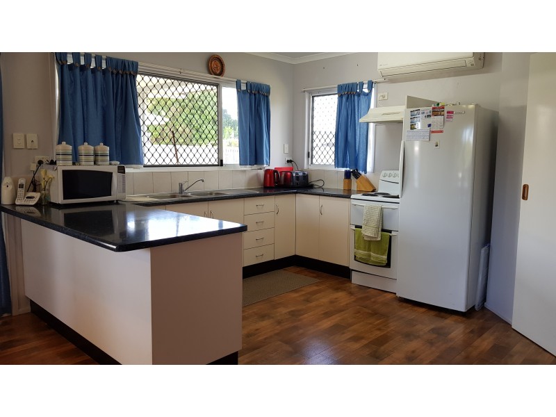 5 Albert St, Cardwell QLD 4849