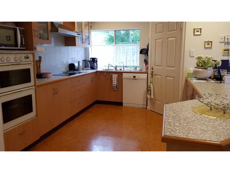 11 Feist Cl, Cardwell QLD 4849