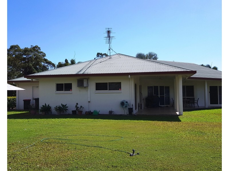 11 Feist Cl, Cardwell QLD 4849