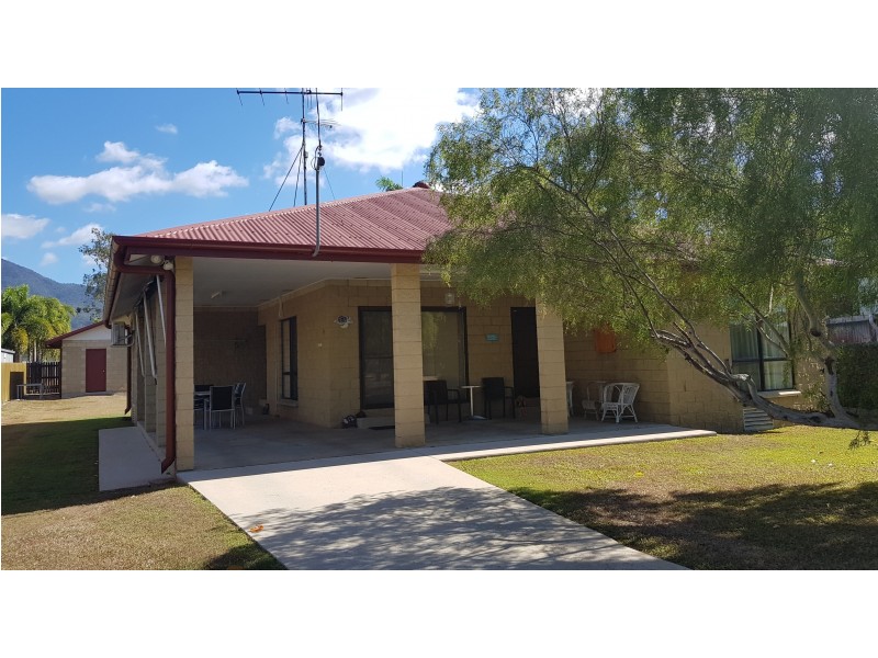 79 Roma St, Cardwell QLD 4849
