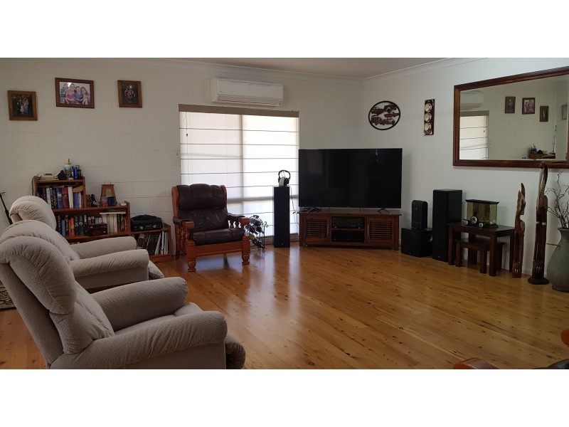 79 Roma St, Cardwell QLD 4849