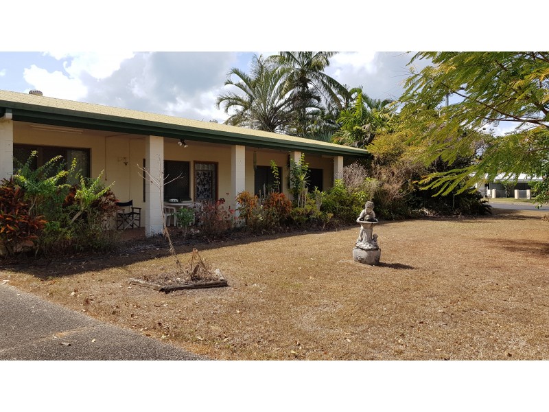30 Winter St, Cardwell QLD 4849