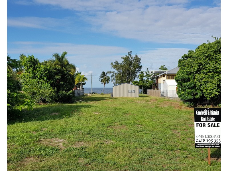 28 Bowen St, Cardwell QLD 4849