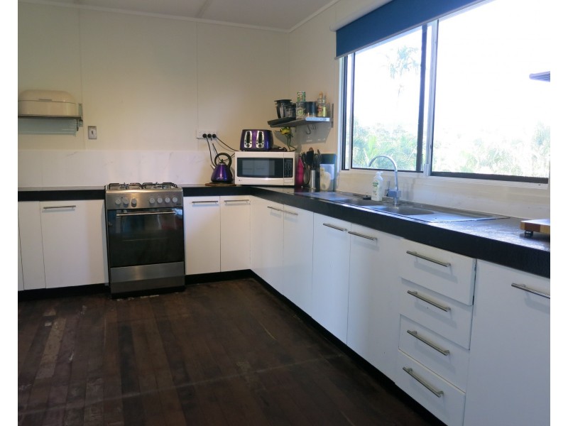 7 Jamieson St, Cardwell QLD 4849