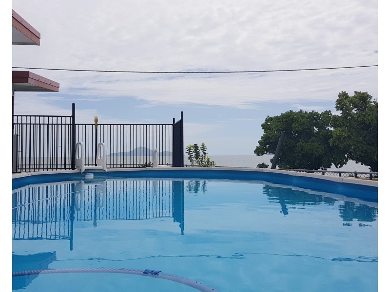 25 Marine Pde, Cardwell QLD 4849