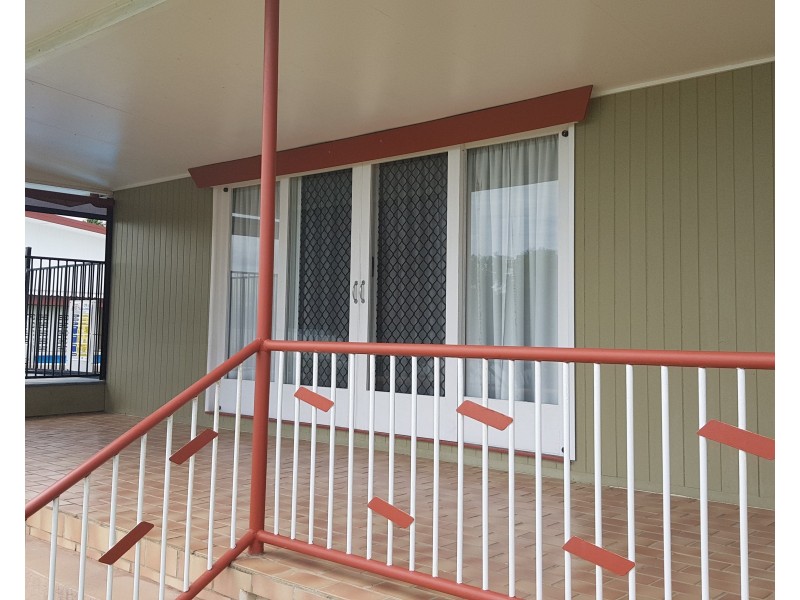 25 Marine Pde, Cardwell QLD 4849