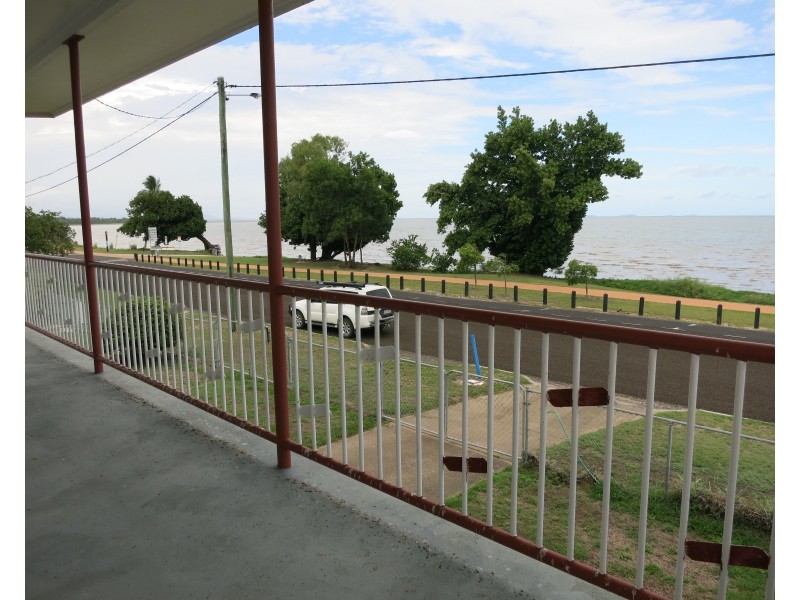 25 Marine Pde, Cardwell QLD 4849