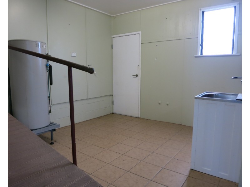 25 Marine Pde, Cardwell QLD 4849