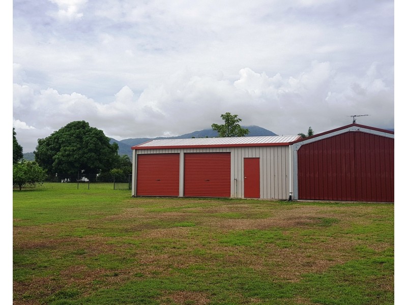 25 Marine Pde, Cardwell QLD 4849