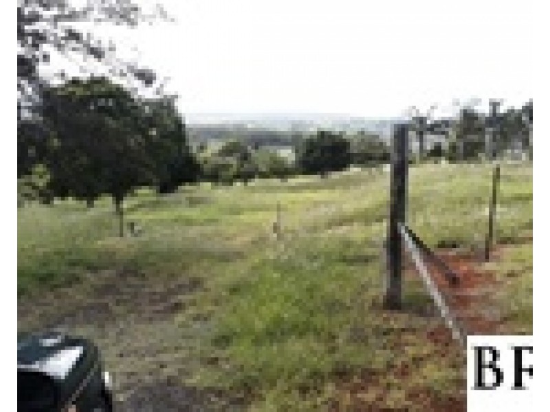 4 Meek Street, Tingoora QLD 4608