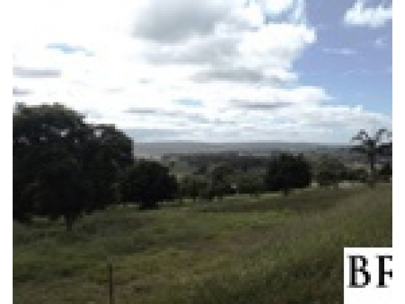 4 Meek Street, Tingoora QLD 4608
