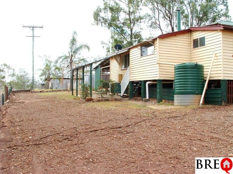 15 Robinsons Lane, Wondai QLD 4606