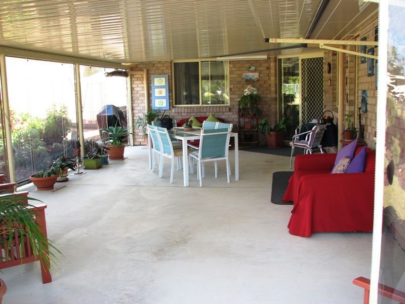 40 Grant Crescent, Wondai QLD 4606