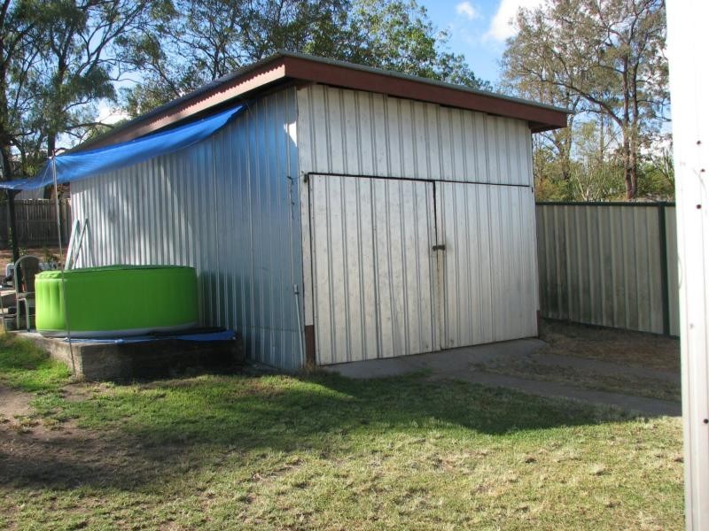 72 Rodney Street, Proston QLD 4613