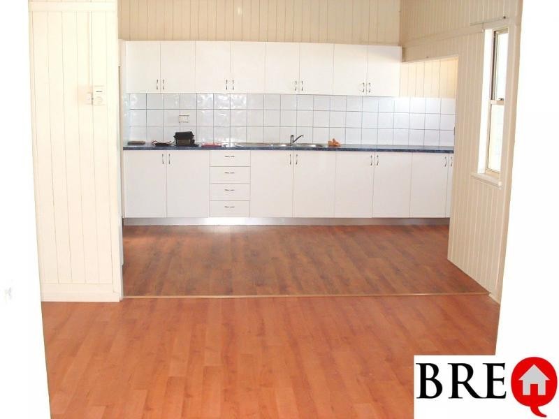 72 Rodney Street, Proston QLD 4613