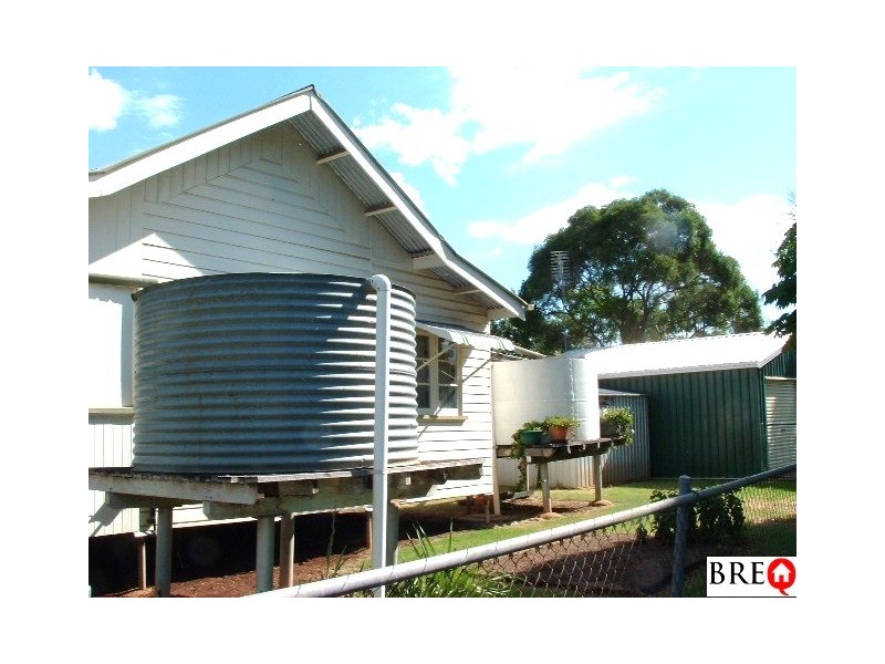 25 Rodney St, Proston QLD 4613