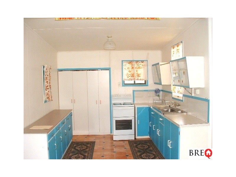 25 Rodney St, Proston QLD 4613